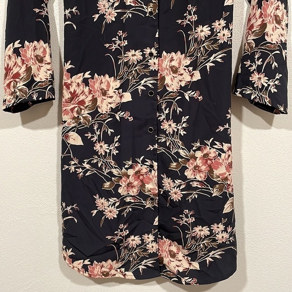 41 Hawthorn Cristen Floral Dress - Picture 4 of 8